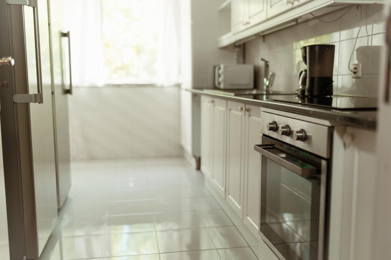 Apartment In Lisbon With 3 Bedroom Cozy Experience Лориш Экстерьер фото